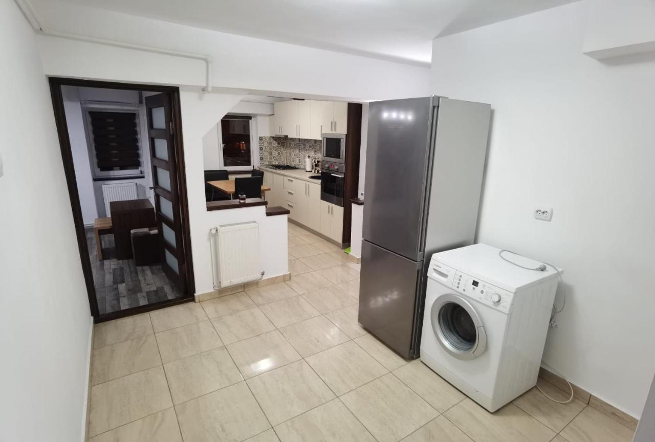 Apartament - Central Târgu Jiu Zewnętrze zdjęcie