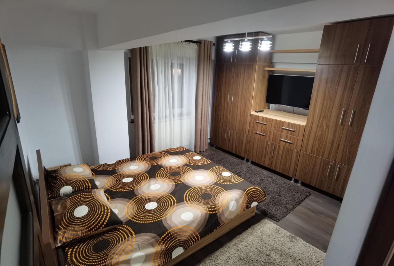 Apartament - Central Târgu Jiu Zewnętrze zdjęcie