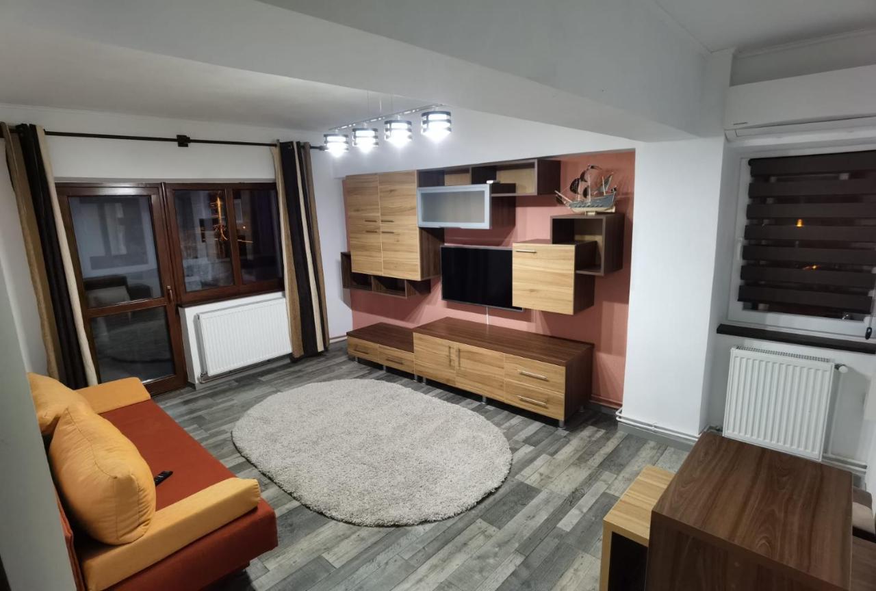 Apartament - Central Târgu Jiu Zewnętrze zdjęcie